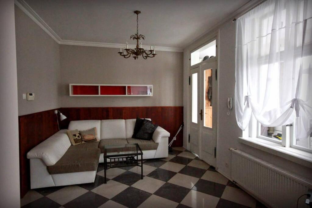 شقة Apartament Z Ogrodkiem سوبوت المظهر الخارجي الصورة